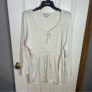 Denim 24/7 Women's Cream Lace Blouse